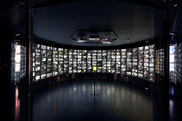 Richard Vijgen, The Future Through Artificial Eyes, 2022, Foto: Aad Hoogendoorn