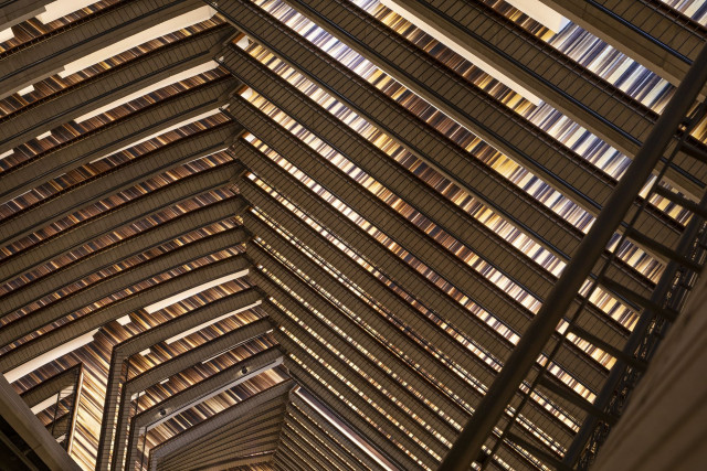 Assaf Evron, Interior of the Marriott Marquis Hotel, Atlanta, GA, 2019. Photograph. © Assaf Evron