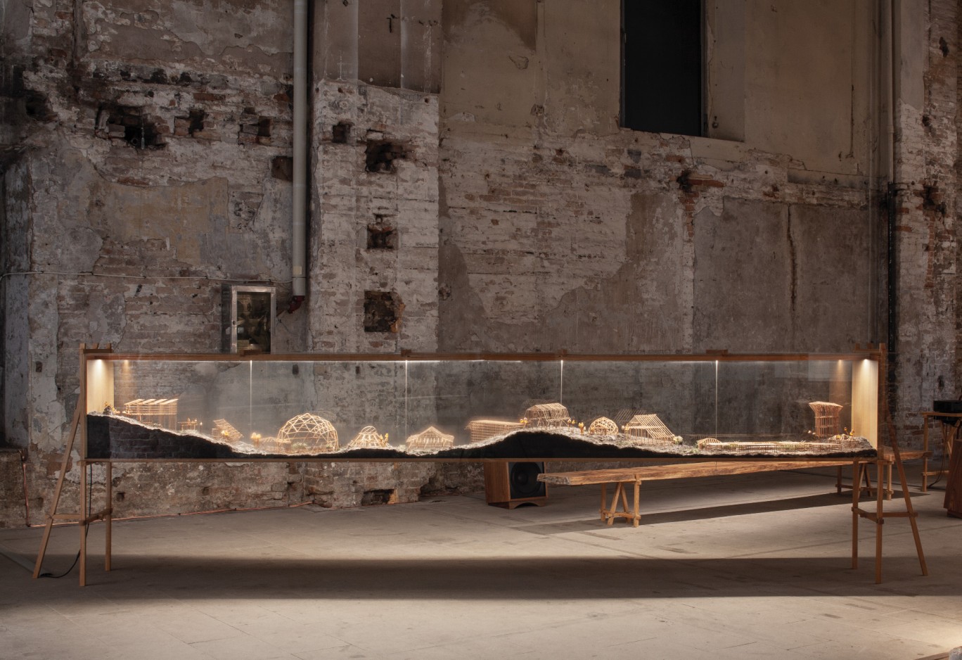 There Are Walls that Want to Prowl, Quelle: BDA, Foto: Lukas Feireiss