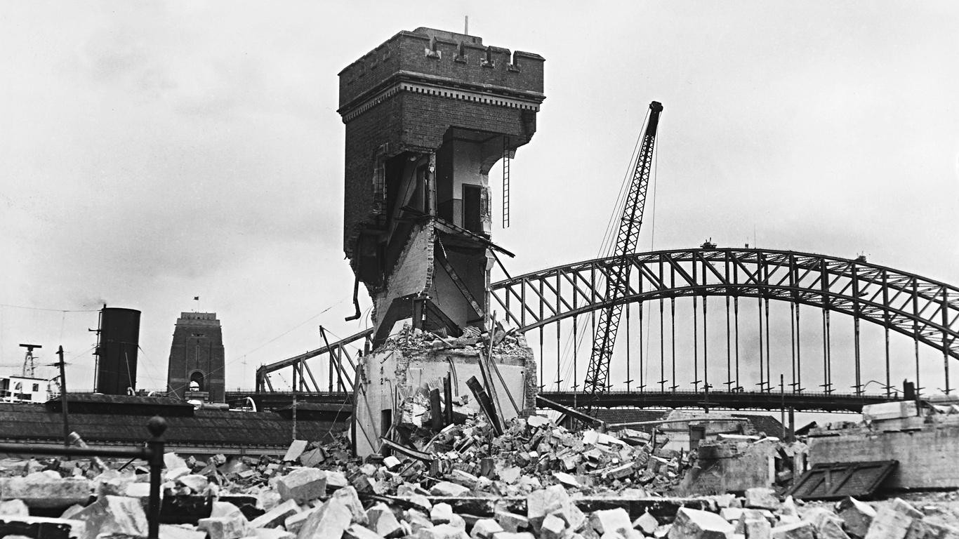 Demolition of the tram shed at Bennelong Point, Fairfax Media, 30 December 1958 © Fairfax Syndication: FXJ171876