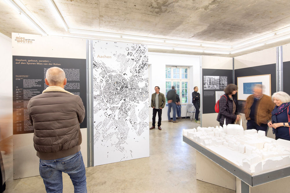 Blick in die Ausstellung - Foto: © Claudia Dreysse