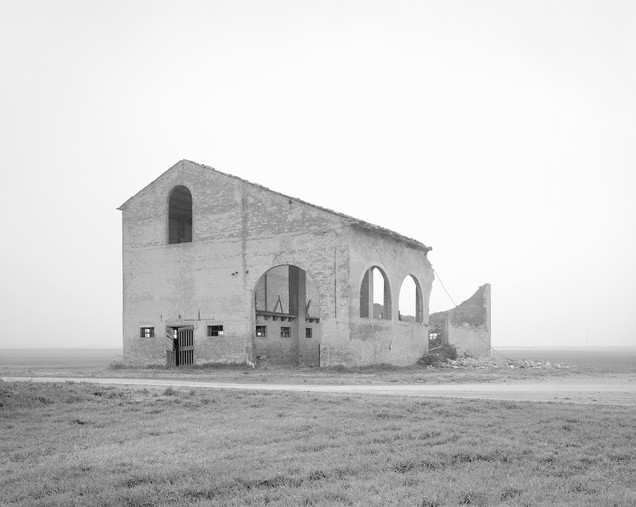 Paola De Pietri: No title, from de series „Questa Pianura“, 2014 © Paola De Pietri