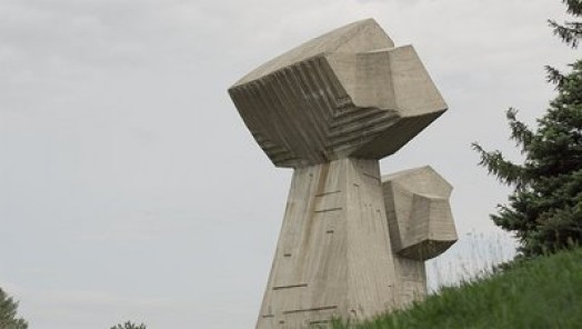 Denkmal Bubanj in Niš, Serbien von Ivan Sabolić, © Christoph Lammerhuber, Melanie Hollaus